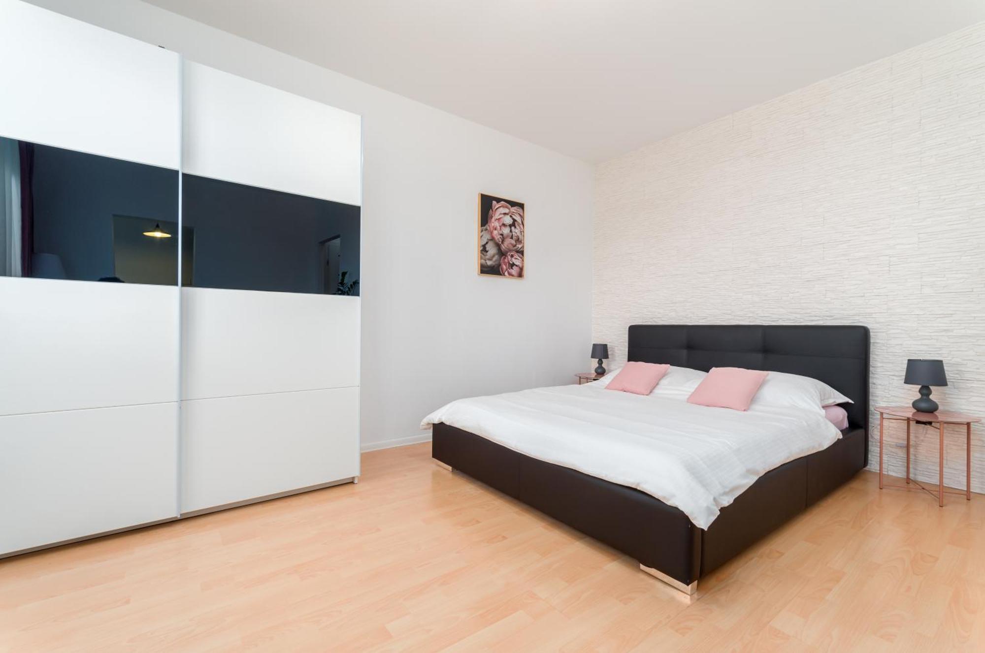 Millenium Apartment Self Check-In Faktura Rzeszów Exteriör bild